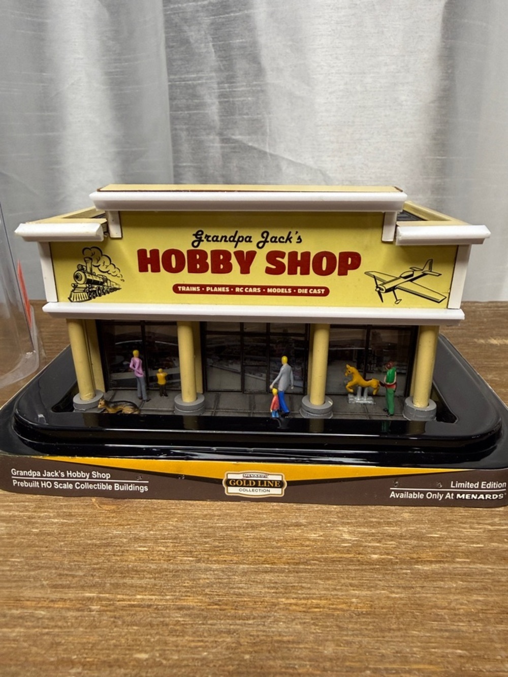Grandpa Jack’s Hobby Shop HO Scale Menards Limited Edition Pre Lit Collectible